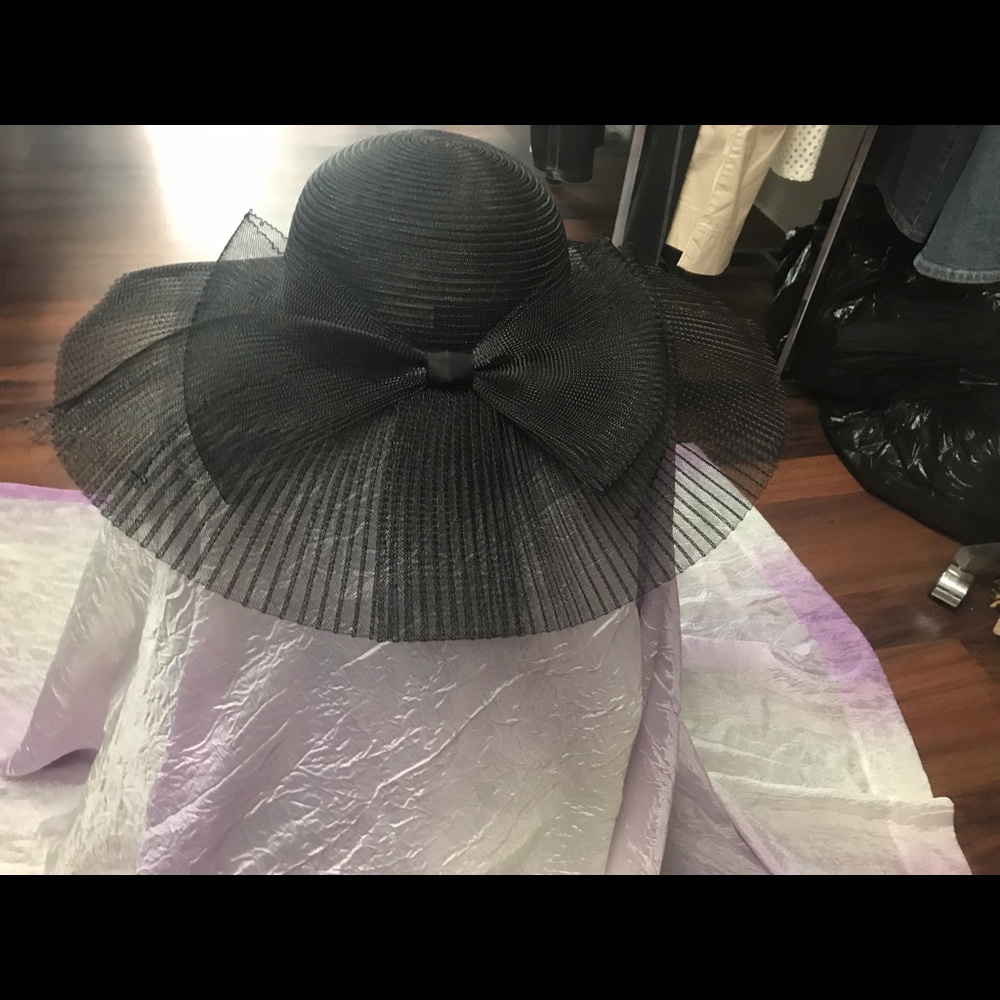 Black dressy hat